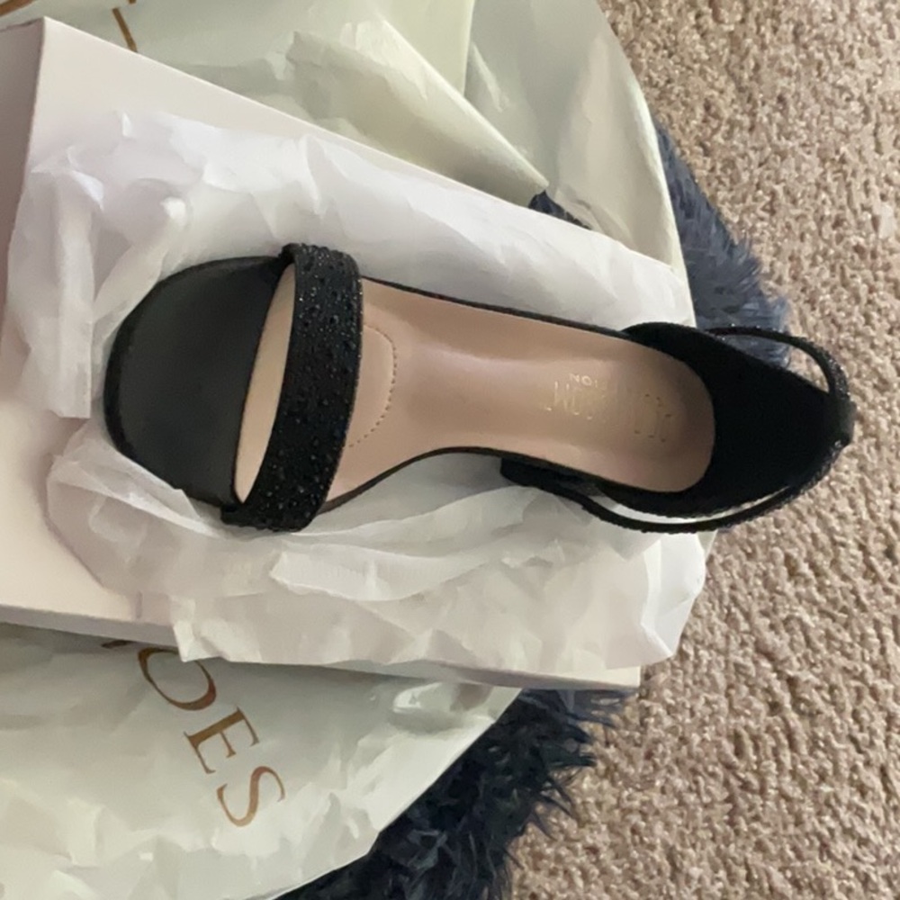 Elegant Gold Women's Heels